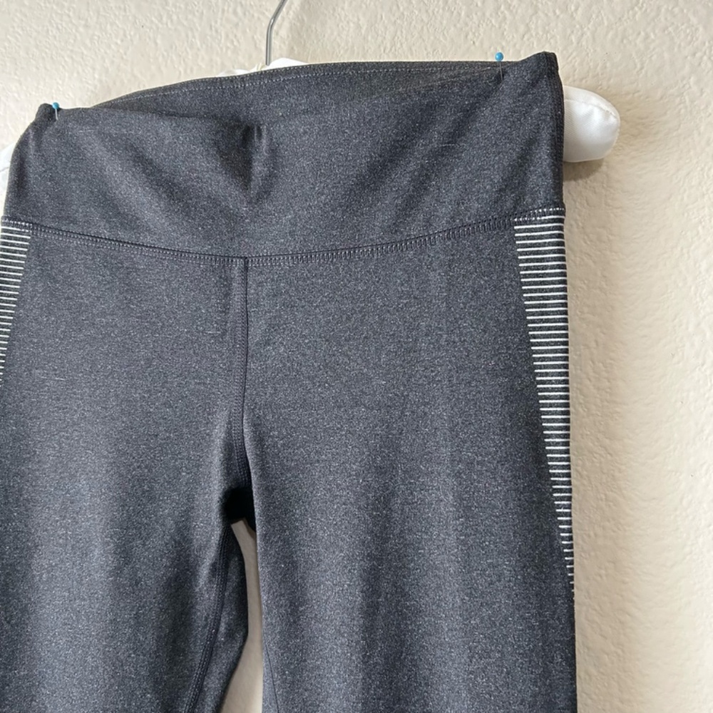 Leggings Long Gray Merle White Stripe Accent on Hips Pocket by Fabletics Size XS - Picture 3 of 13